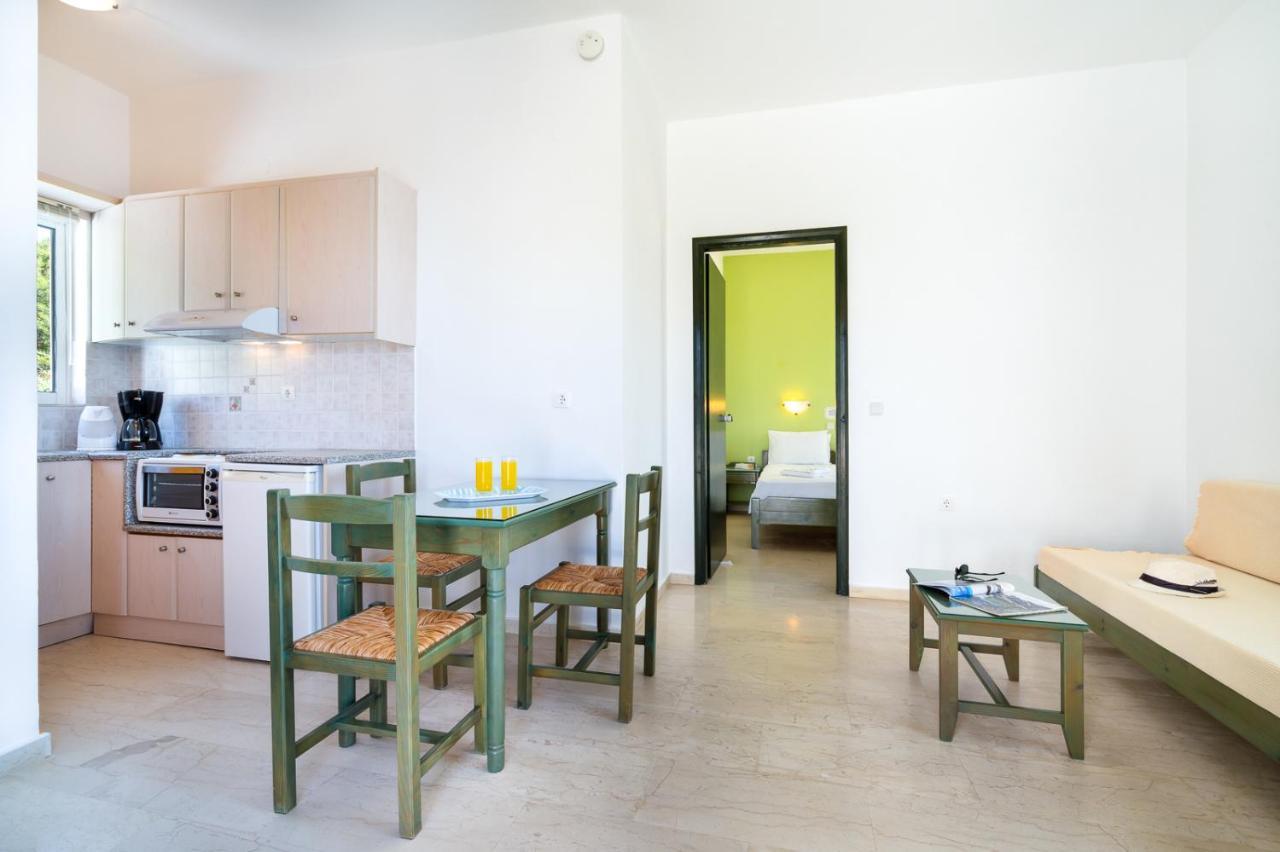 Eolos Apartments Chania  Bagian luar foto