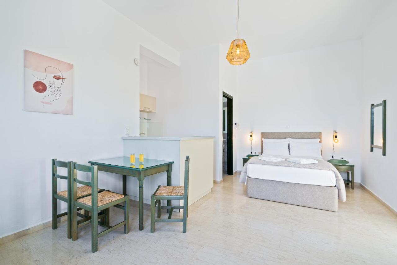 Eolos Apartments Chania  Bagian luar foto